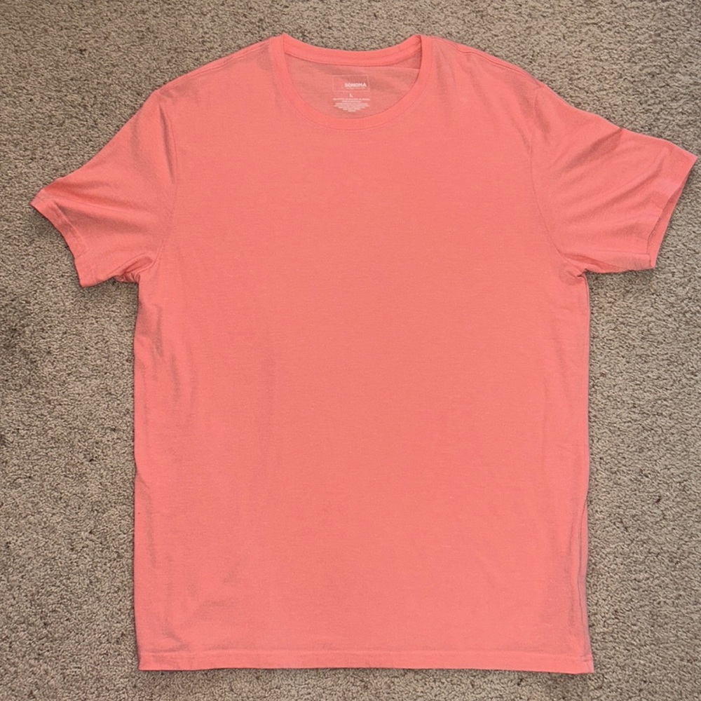 Men's Large Sonoma Lightly Worn Salmon T-Shirt. Soft, lightweight.